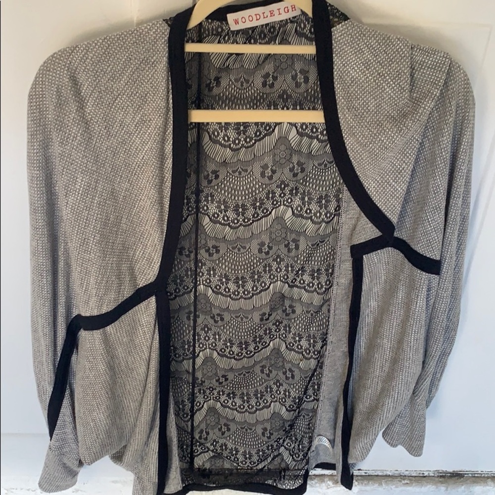 Lightweight cardigan/shrug with lace detail